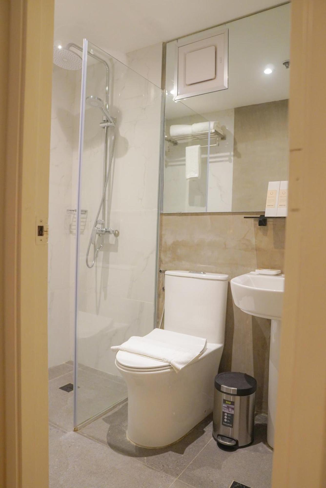 Bel Air Suites Makati Makati City Exterior foto